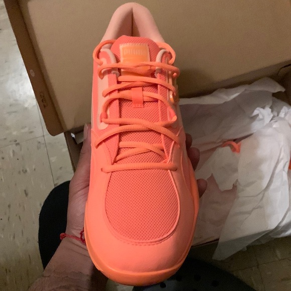 Brand new pumas size 10 never worn 10/10 condition